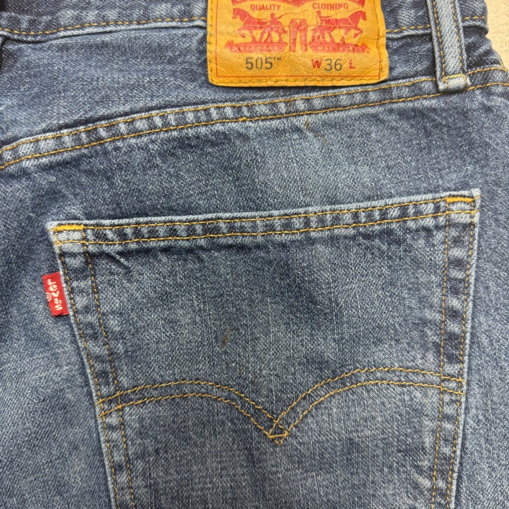 Levis 505 Regular Fit Denim Shorts Mens 36 Medium Wash Blue Jean 34505-2114 - Picture 7 of 7